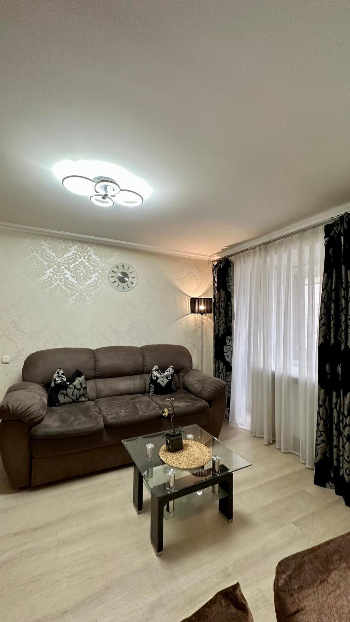 Apartment On Nauki Avenue 102 Dněpropetrovsk Exteriér fotografie