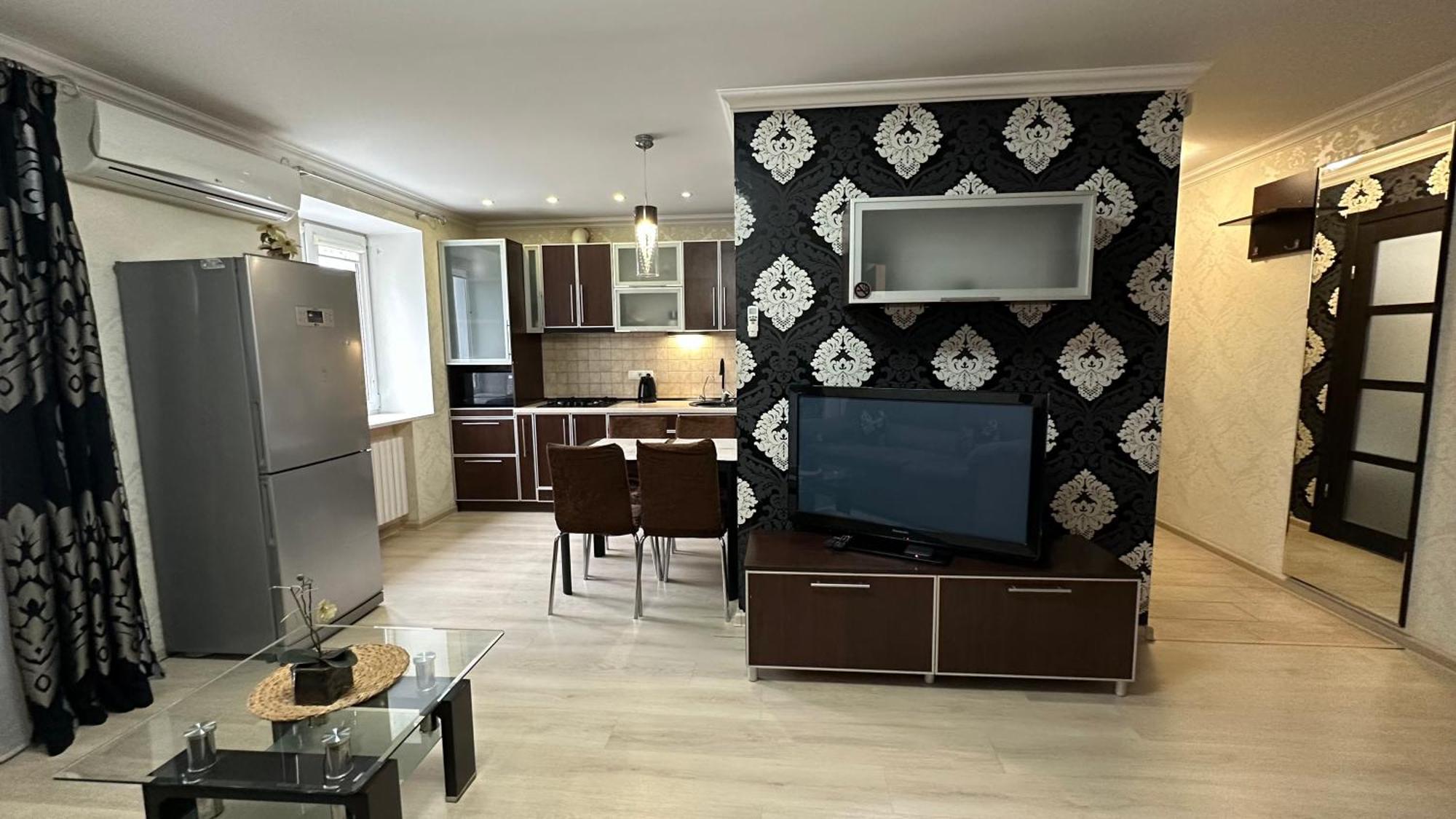 Apartment On Nauki Avenue 102 Dněpropetrovsk Exteriér fotografie